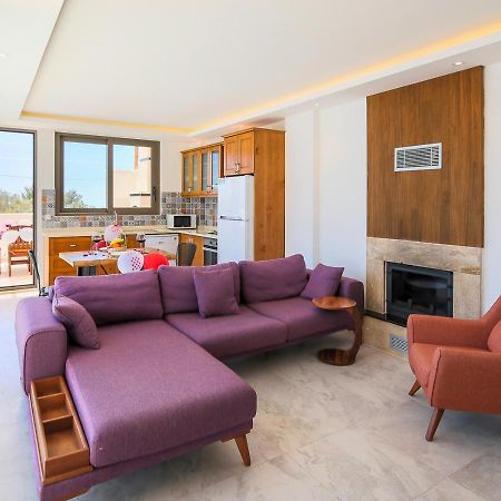 Villa Bella 1 Sleeps 2 Honeymoon Isolated Infinity&Heated Pool Uzumlu  Esterno foto
