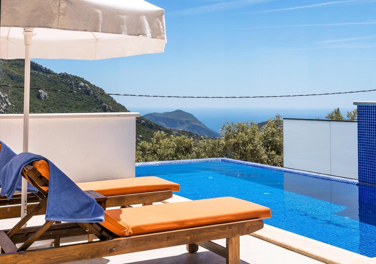 Villa Bella 1 Sleeps 2 Honeymoon Isolated Infinity&Heated Pool Uzumlu  Esterno foto