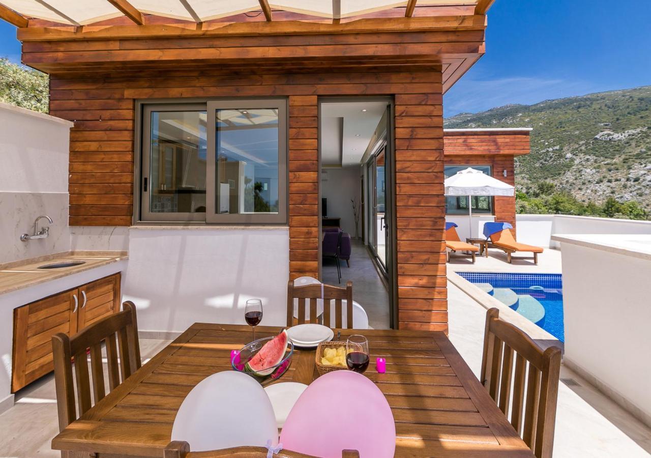 Villa Bella 1 Sleeps 2 Honeymoon Isolated Infinity&Heated Pool Uzumlu  Esterno foto